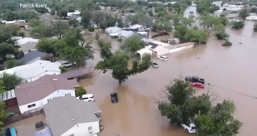 How a Single Flooding Event in a Texas Cave Preserved 12,000 Years of Natural History